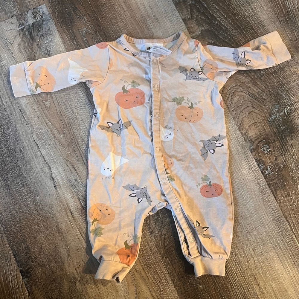 H&M Kids One Piece with Pumpkin and Ghost Print